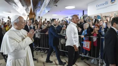Papa 14. Leo, rutin kontroller sırasında akciğerinde tespit edilen nodülün alınması için Roma’daki Gemelli Hastanesi’ne yatırıldı
